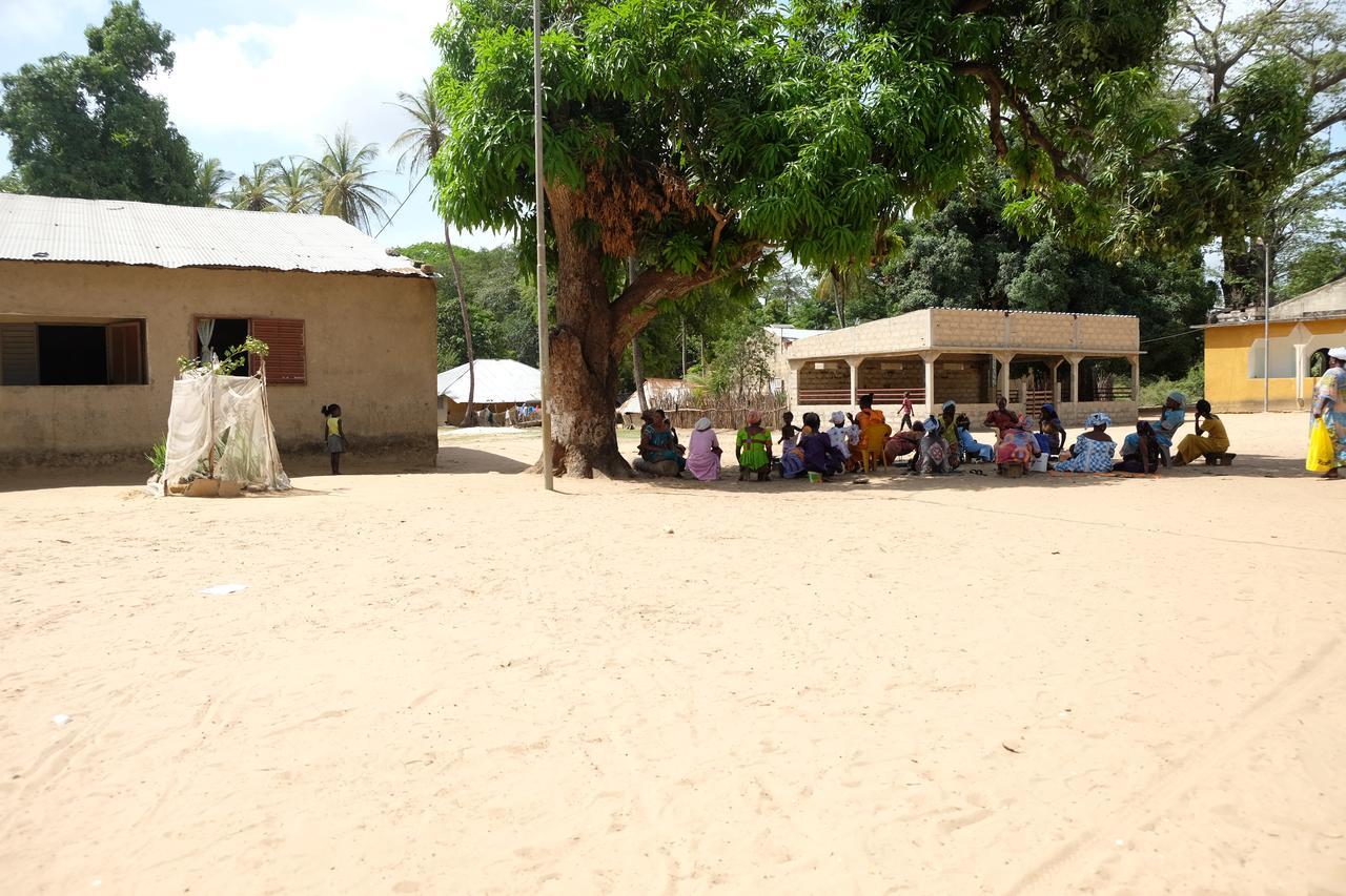 Centre Touristique Et Culturel Casamance Guest House Diakene Ouolof Bagian luar foto