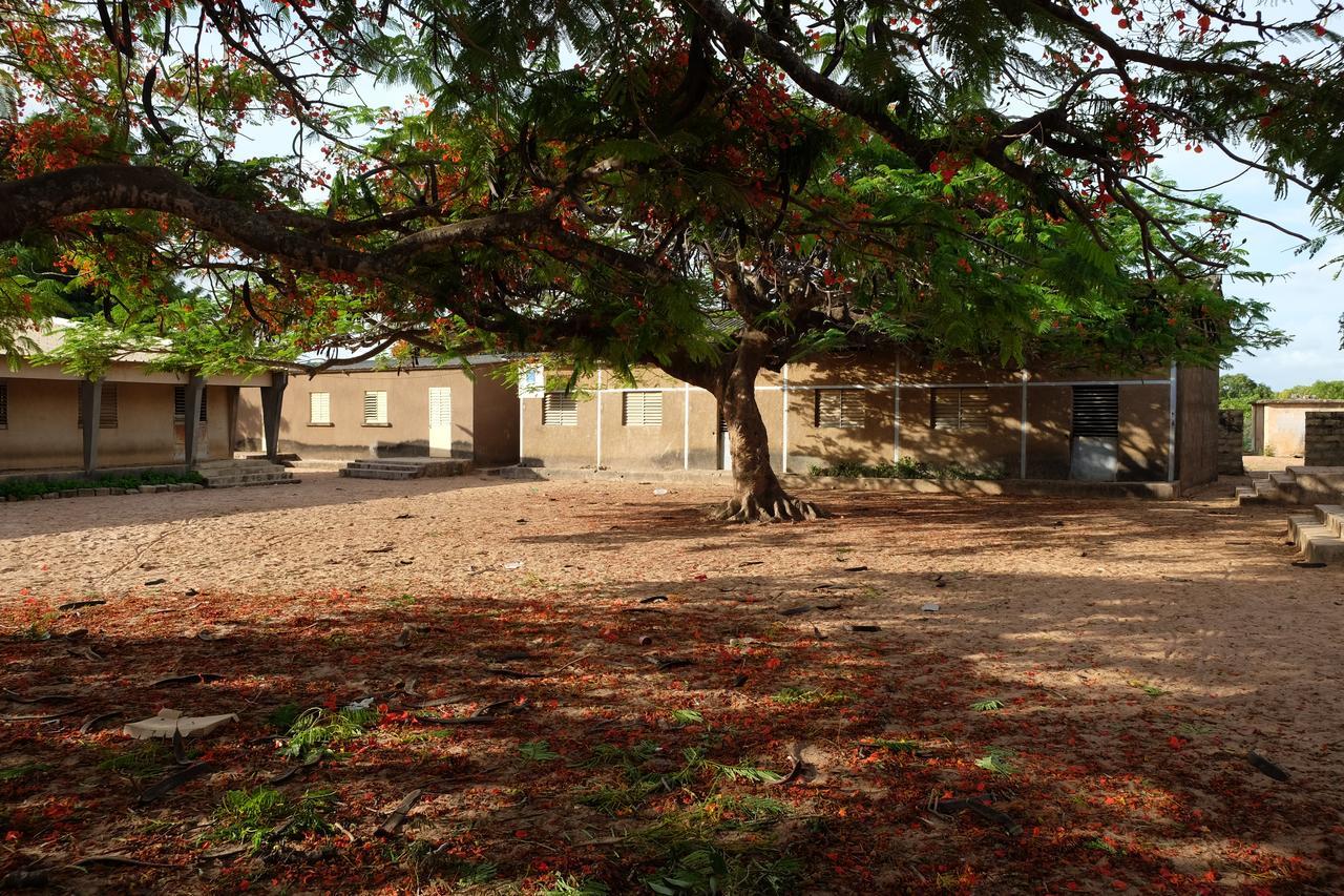 Centre Touristique Et Culturel Casamance Guest House Diakene Ouolof Bagian luar foto